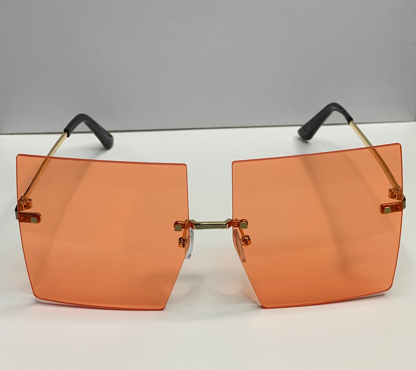 Oversized Rimless Shades