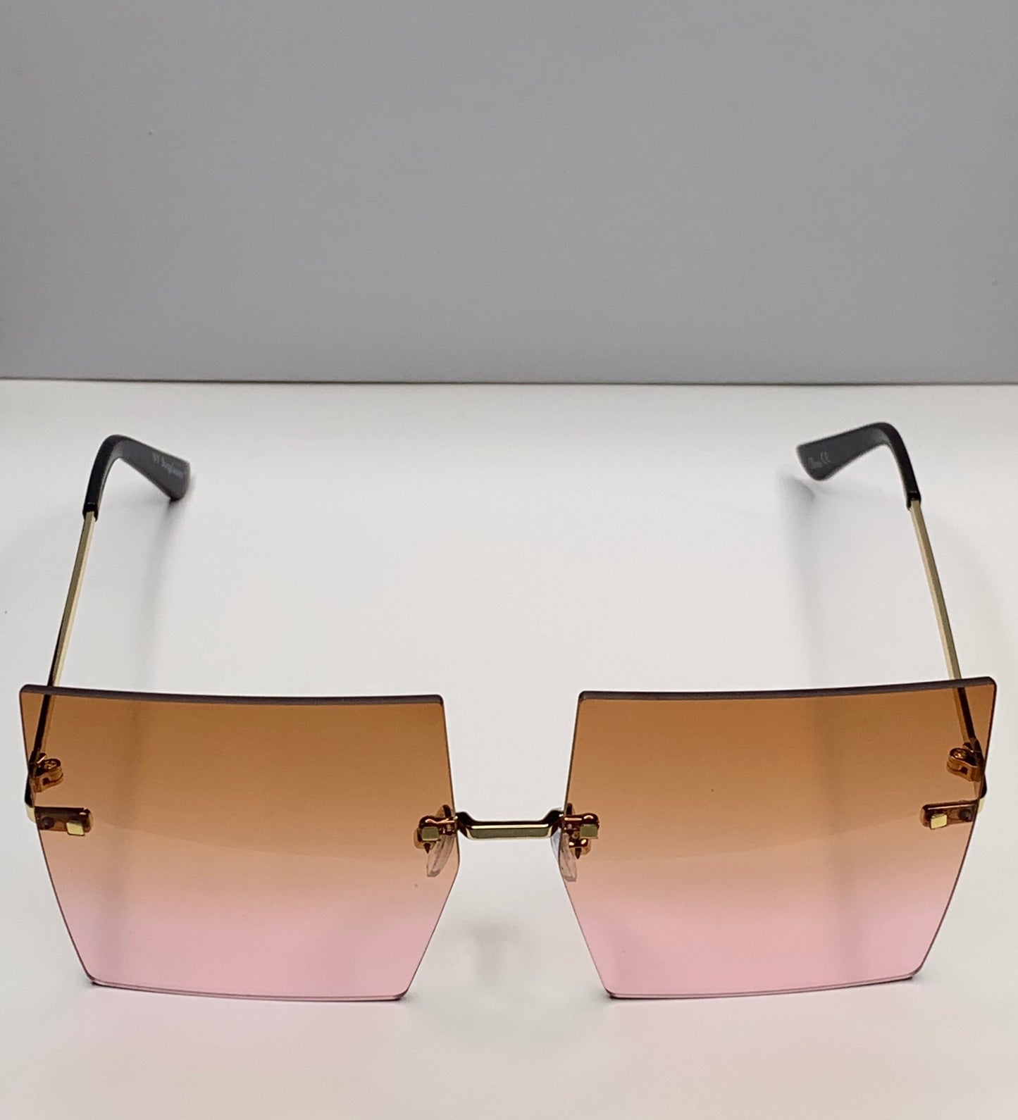 Oversized Rimless Shades